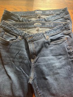Women’s size 18 Sonoma capris