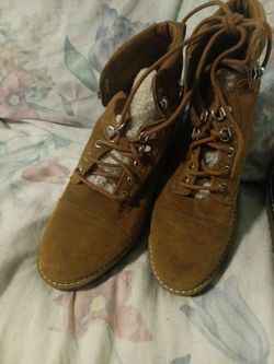 Women's work boots like new size 9