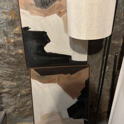 Lamp & Picture Frames 