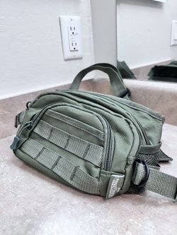 EAST WEST U.S.A Green Fanny Pack $15