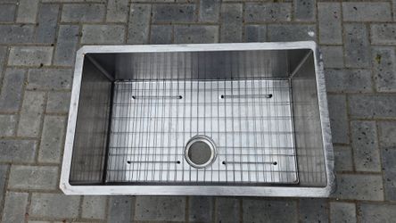 KRAUS Standart Pro 30 -inch Undermount Single Bowl 16 Gauge Stainless Steel Kitchen Sink