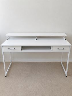 BULK MOVE OUT SALE (DESK, VANITY, OFFICE CHAIR, HAMPER, VACUUM, HANDHELD VACUUM, FABRIC ORGANIZERS, AND TOASTER, WINE RACK)
