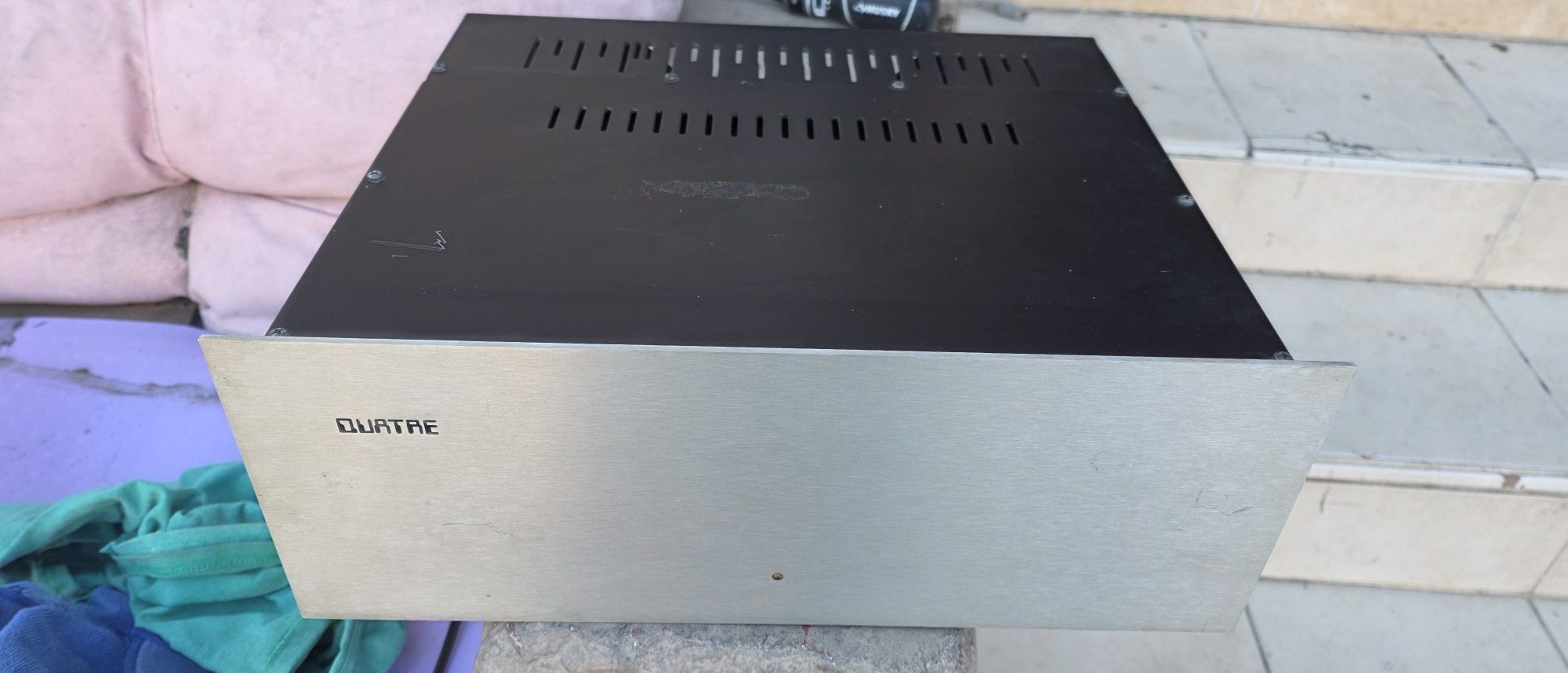 Quatre 2 channel stereo power amplifier - Working