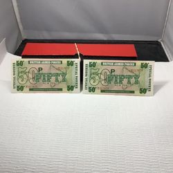 Pair of Consecutively numbered Great Britain armed forces 6th Series special voucher like US MPC 50 New Pence notes 1972 pick#M49 both notes cherry ge