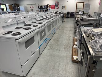 Open box white electric ranges $449-$849