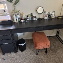 IKEA MICKE desk