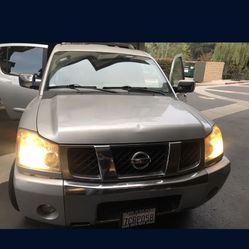 2004 Nissan Armada