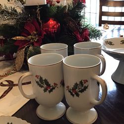 Vintage set of four footed Christmas mugs Fine porcelain Pattern Christmas, Holly by Hashima