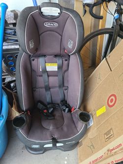 2 graco car seats