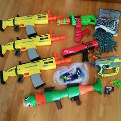 Lot of 9 Nerf Fortnite, Hyper, Rival, Dart Blasters
