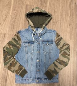 H&M Denim Jacket with Camouflage Sleeves and Hood Blue Medium Excellent Condition