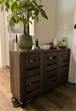 16 Pair Shoe Storage Cabinet