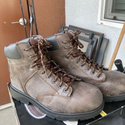 Available today only!! Size 9 Steel Toe Work Boots (botas con punta de acero)a