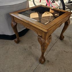 Oak End Table With Glass Insert