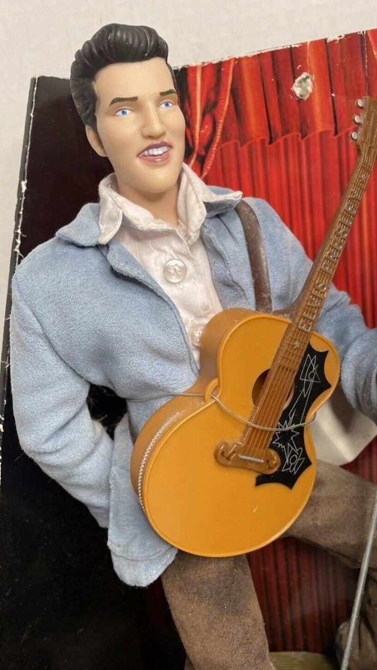 Elvis ANIMATED Figure Sings & Dances/+ 2,8×10 Framed Photos Of ELVIS