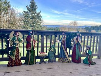 Nativity Seven Holy Figurines LARGE  Set  Bombay Company CHRISTMAS
