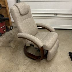 FREE-RecPro Brand 28 Inch RV Euro Chair Recliner