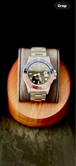 1985 Rolex GMT-Master “Pepsi” – Vintage Classic
