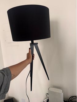 Table lamp