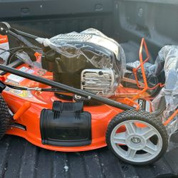 New Briggs & Stratton Lawn Mower
