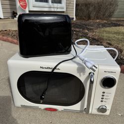 Nostalgia Microwave 