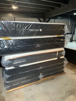 Nectar Mattress.     King soze Nectar 4.0 Classic Memory Foam Mattress 14"     
Brand New Mattress.