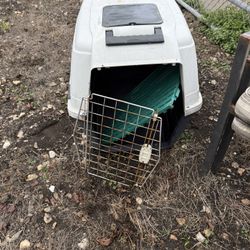 Free Stuff - Large Dog Crate, Outdoor Dining Chairs, 