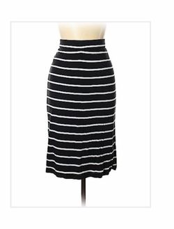 Skirt and tank