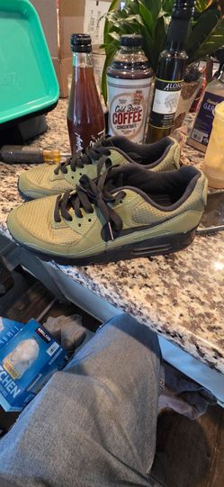 Used Women's Nike size 8