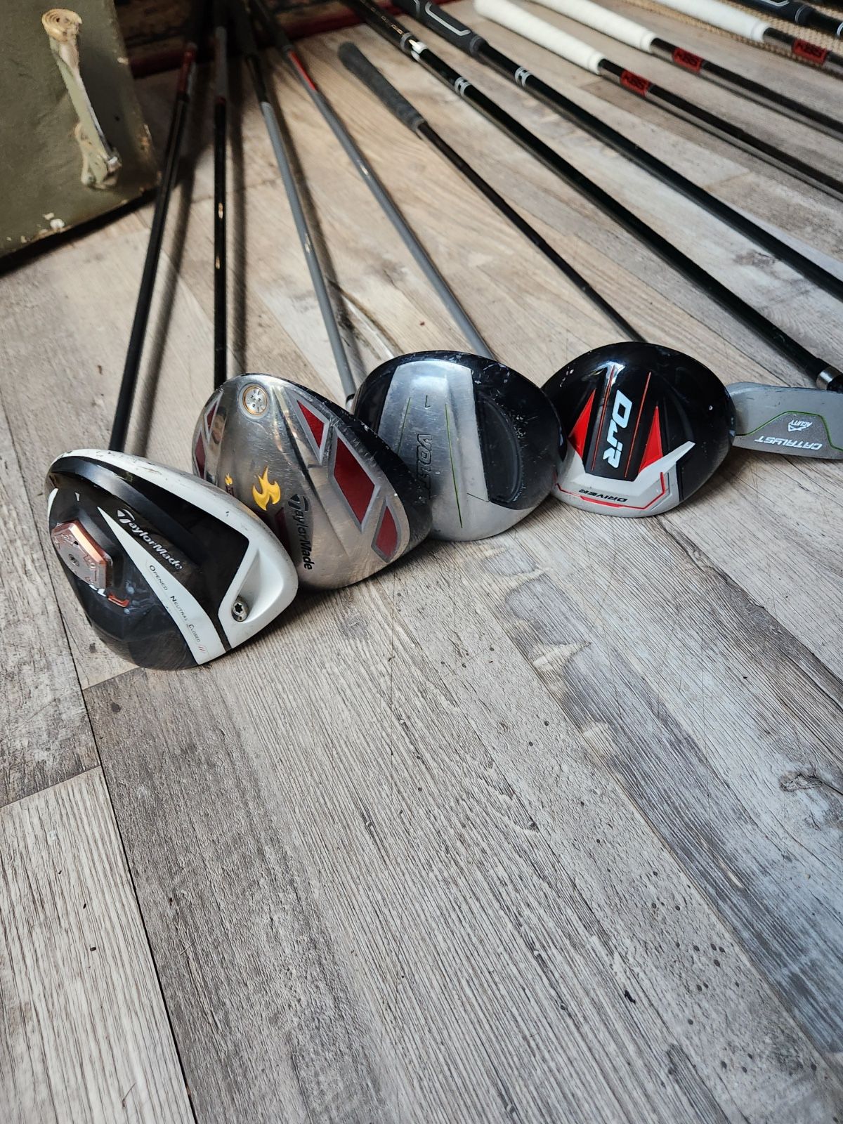 Golf Clubs With Bags an Sticks 4 Sale