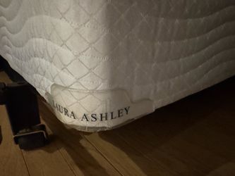 Full size mattress set kept covered no sagging 12” thick top