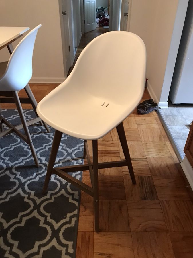 Fanbyn 2024 bar table