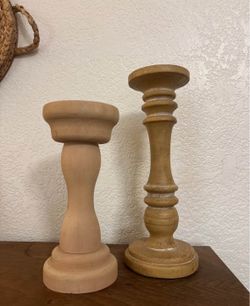Wood candle pillars