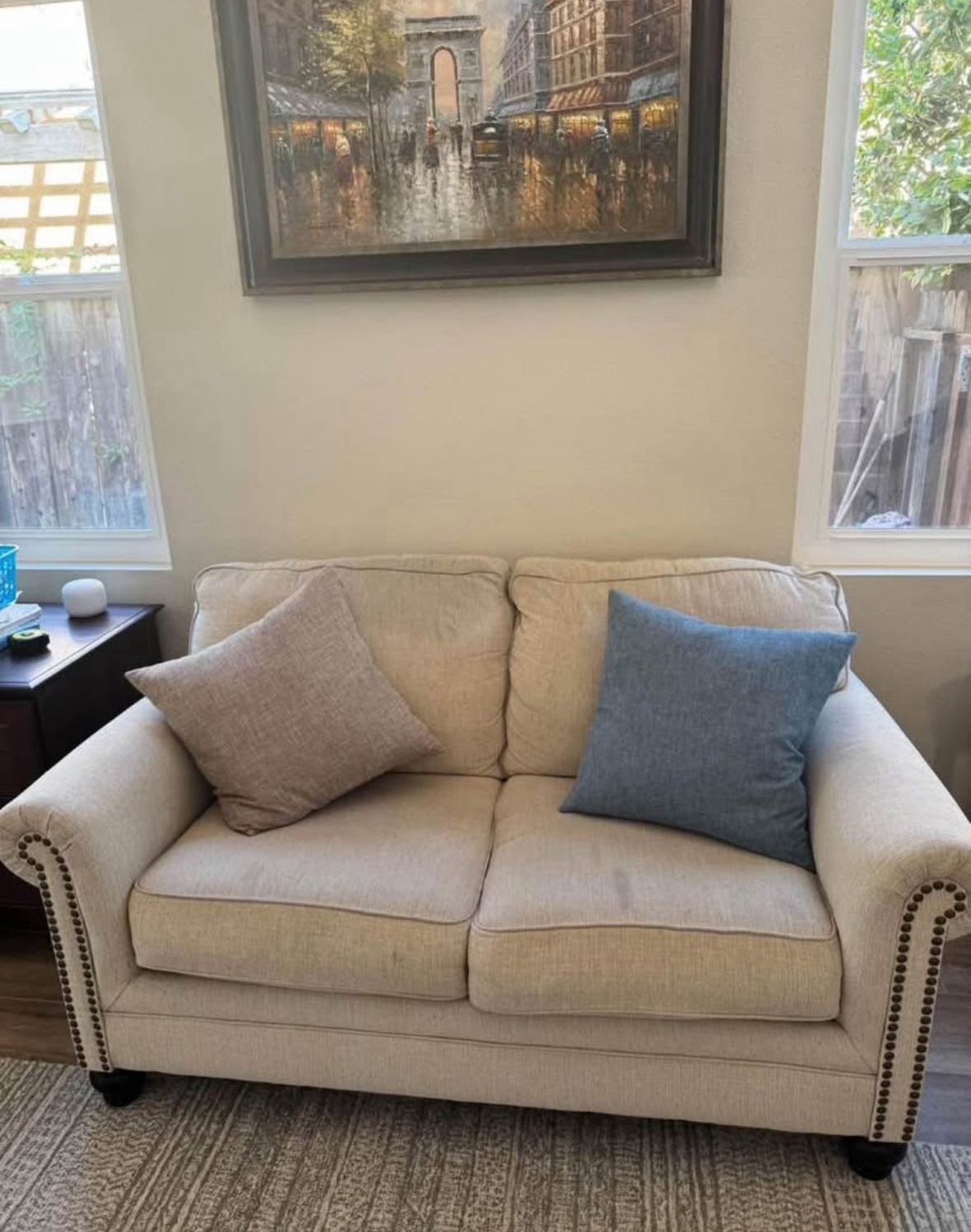 Loveseat 