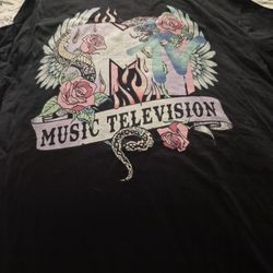 BRAND NEW WITH TAGS MTV TATOO DESIGN TSHIRT IN MENS XL