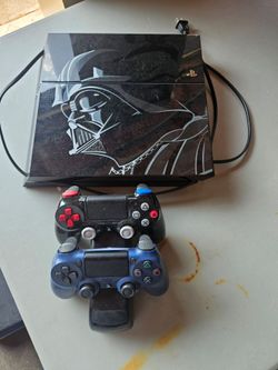 PS4 w/controllers