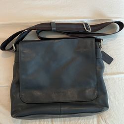 Authentic COACH messenger Crossbody