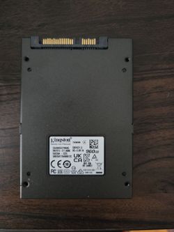2.5-inch Kingston A400 960GB SATA III solid-state drive.