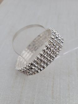 Faux Diamond Stretch Bracelet 