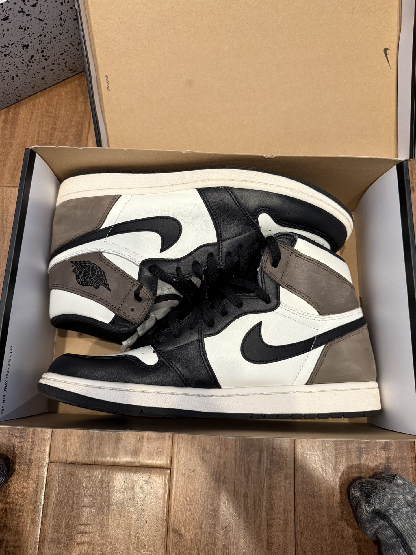 Jordan 1 Mochas