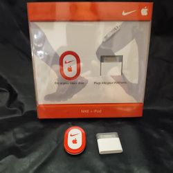  2 NIKE+Ipod Sport Kit