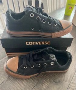 Converse Chuck Taylor All Star Low Top Sneakers
