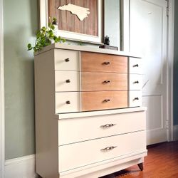 Vintage MCM Mid Century Modern Dresser Chest of Drawers