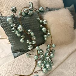 6 Foot Aqua Bulb Garland (new)