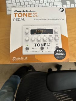 IK Multimedia Amplitube TONEX Amplifier/Cabinet/Effects Modeler Pedal