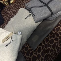 Essential And Nike Tech 