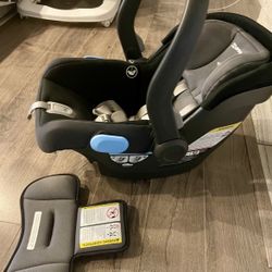 Uppababy Mesa Infant Car Seat With Base 