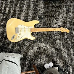 Fender Squier - Stratocaster - Bullet Series