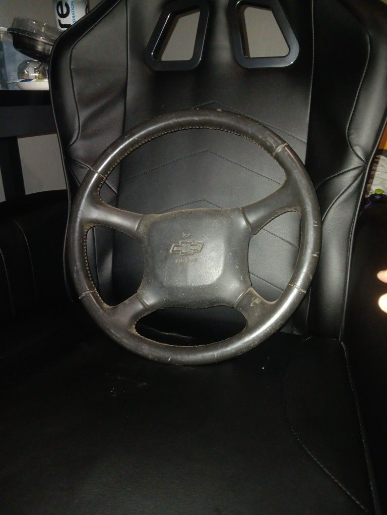 Steering Wheel S-10