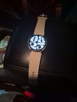 Samsung galaxy watch with charger